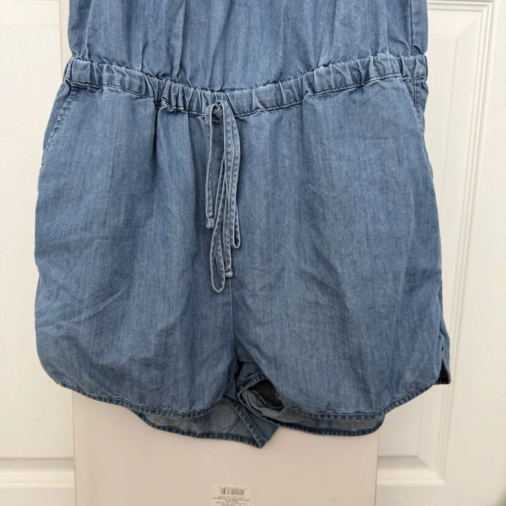 Love Tree Romper Womens Large Blue Chambray Smocked Off Shoulder Flutter Sleeve